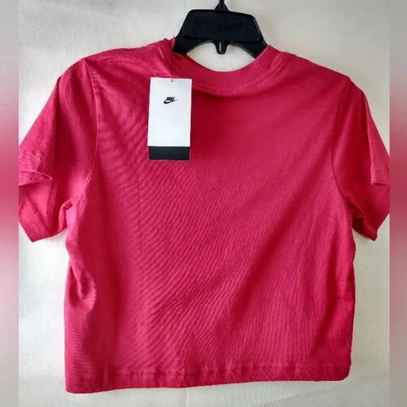 New Nike Cheetah Crop Top Youth Graphic Tee - Picture 2 of 2